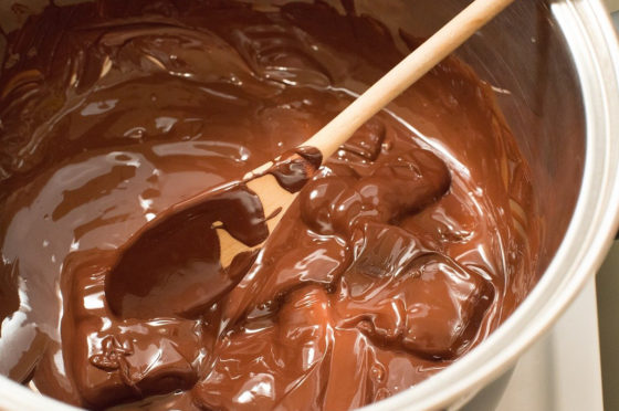 Шоколад из какао дома